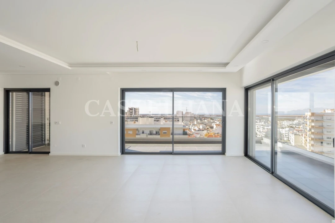 Apartamento T2 para Venda em Faro (Sé e São Pedro) Foto 5