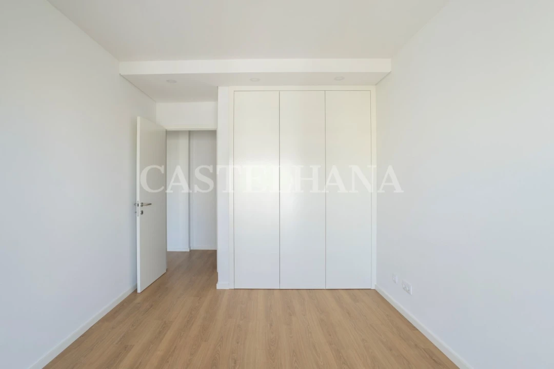 Apartamento T3 para Venda em Faro (Sé e São Pedro) Foto 17