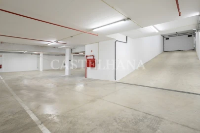 Apartamento T3 para Venda em Faro (Sé e São Pedro)