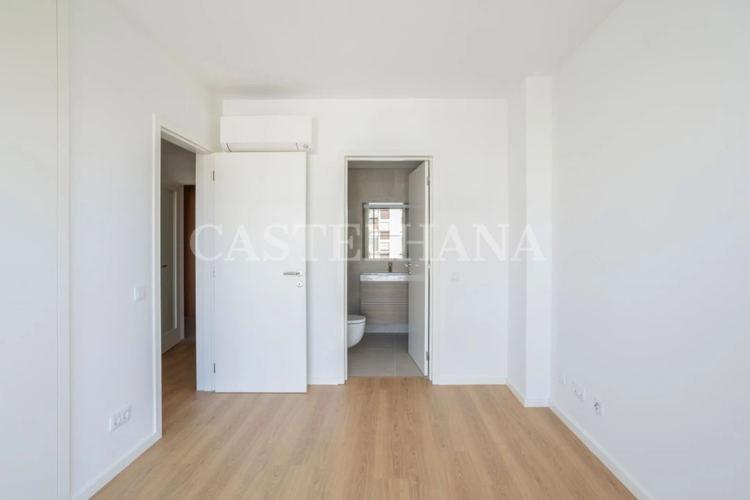 Apartamento T2 para Venda em Faro (Sé e São Pedro) Foto 19
