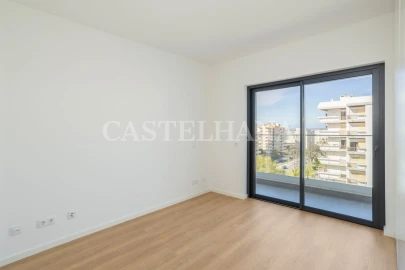 Apartamento T2 para Venda em Faro (Sé e São Pedro)