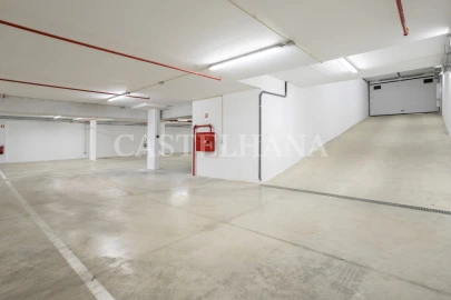 Apartamento T2 para Venda em Faro (Sé e São Pedro)