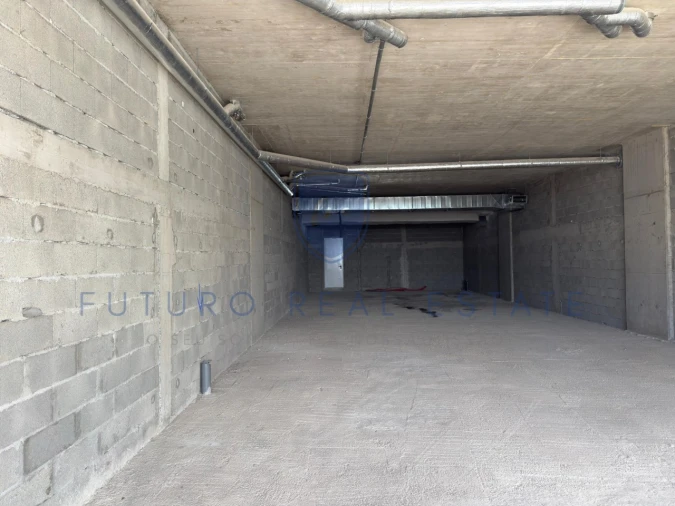 Loja para Arrendamento em São Martinho Foto 11