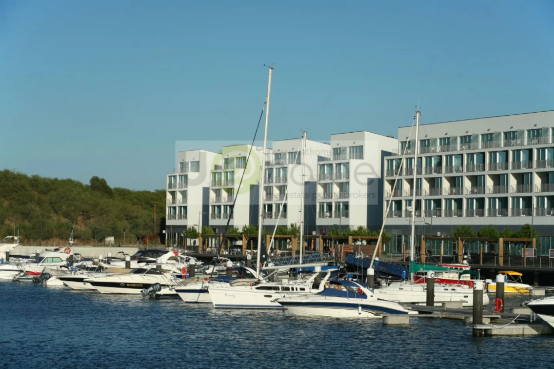 Apartamento T1 para Venda em Carvalhal Foto 7