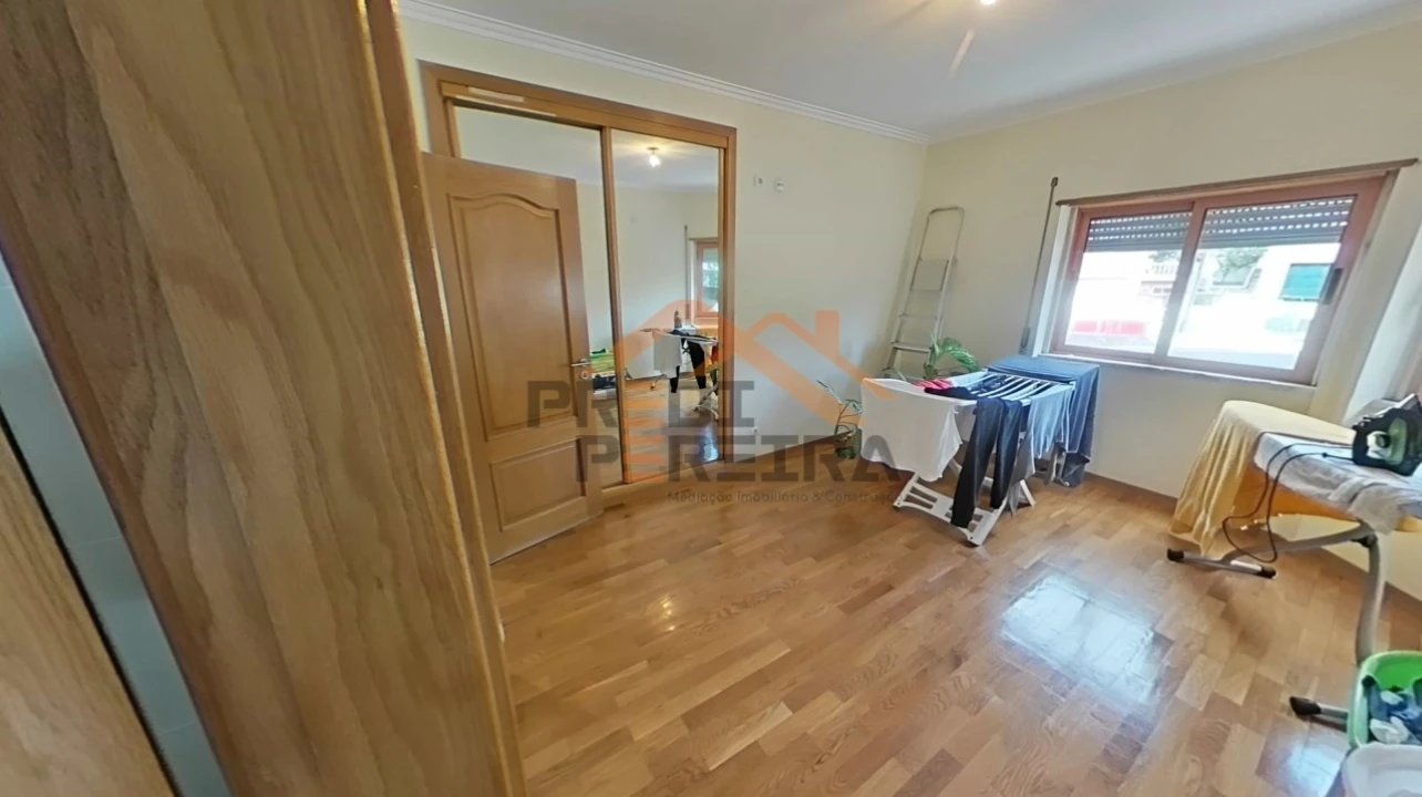 Apartamento T3 para Venda em Ramada e Caneças Foto 19