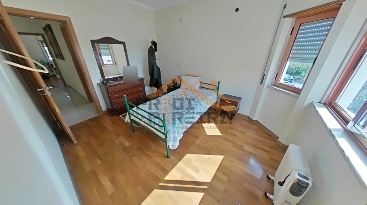 Apartamento T3 para Venda em Ramada e Caneças Foto 23