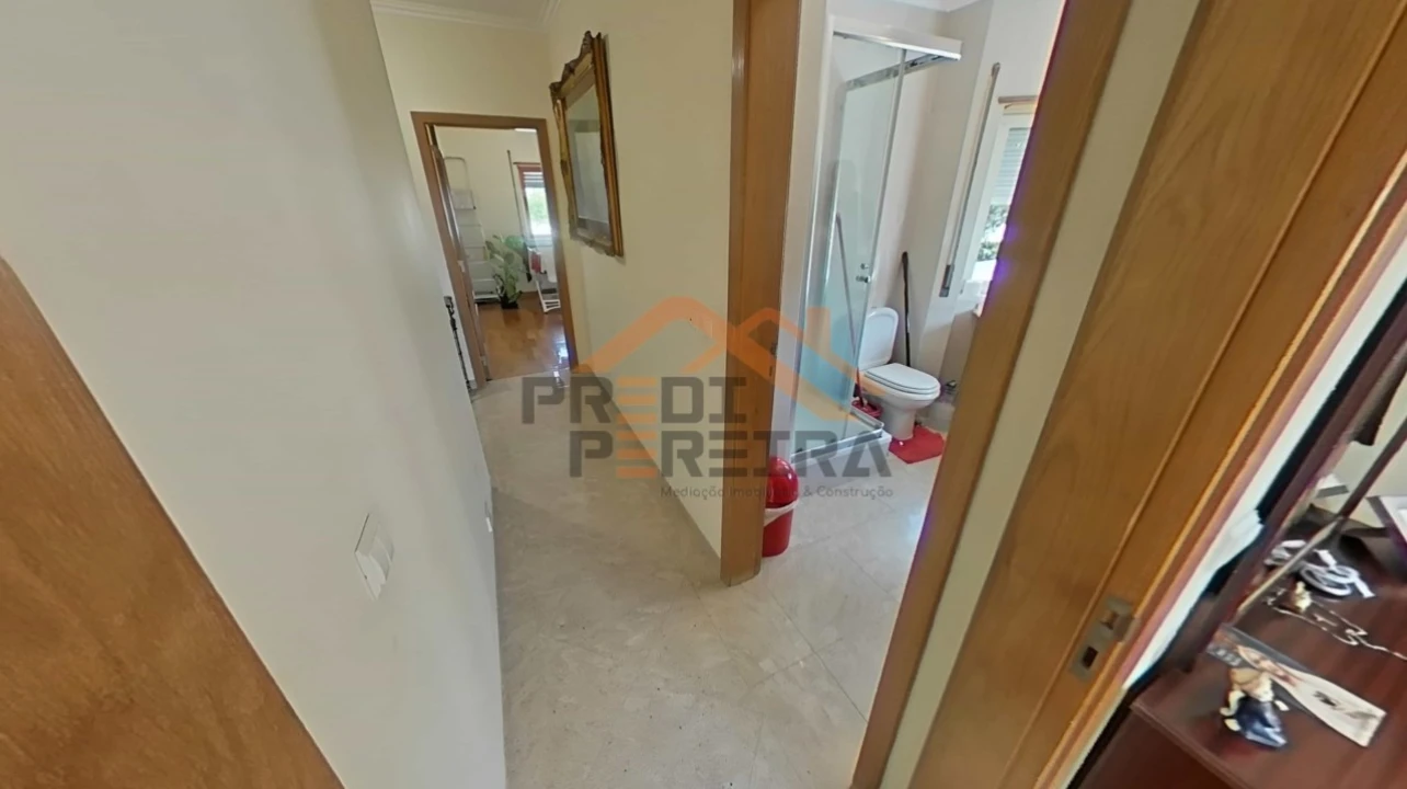 Apartamento T3 para Venda em Ramada e Caneças Foto 27