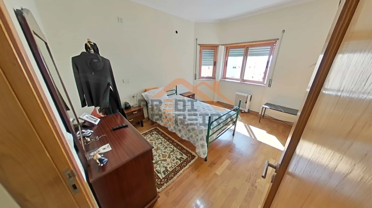 Apartamento T3 para Venda em Ramada e Caneças Foto 24