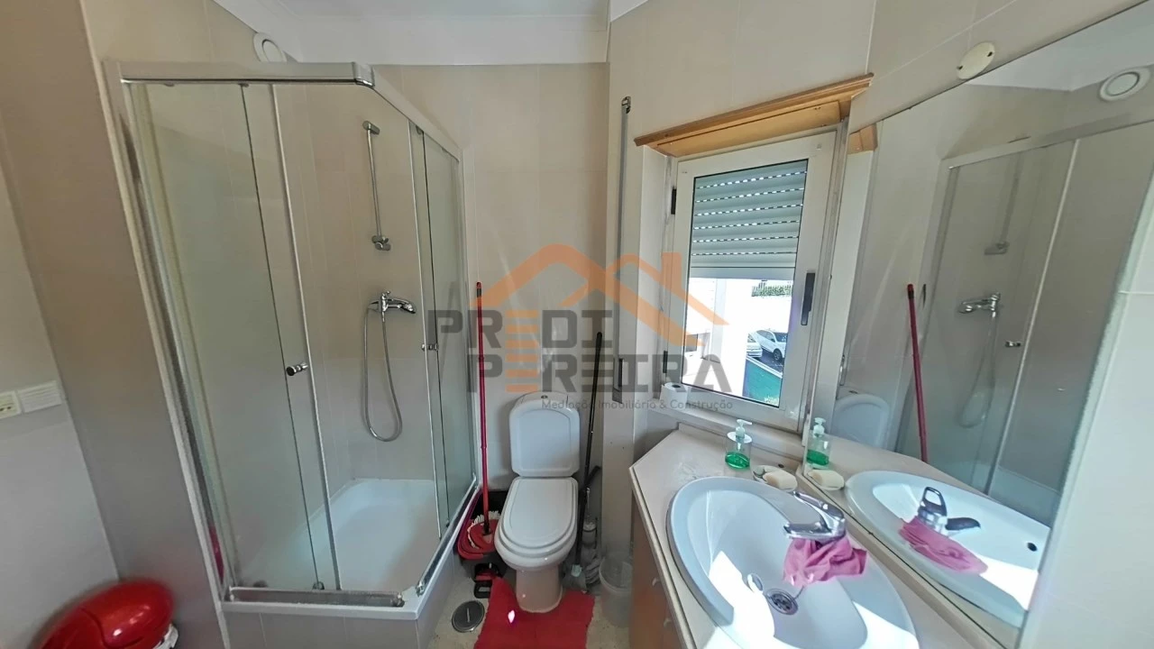 Apartamento T3 para Venda em Ramada e Caneças Foto 30