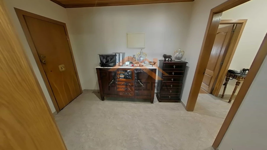Apartamento T3 para Venda em Ramada e Caneças Foto 15
