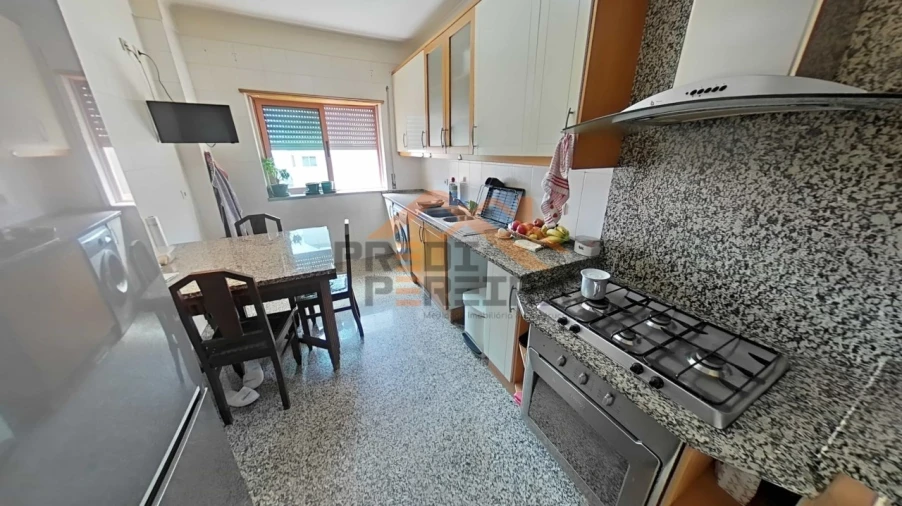 Apartamento T3 para Venda em Ramada e Caneças Foto 6