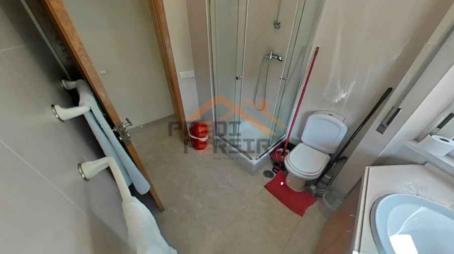 Apartamento T3 para Venda em Ramada e Caneças Foto 28