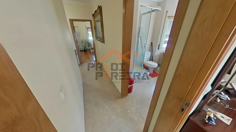Apartamento T3 para Venda em Ramada e Caneças Foto 27