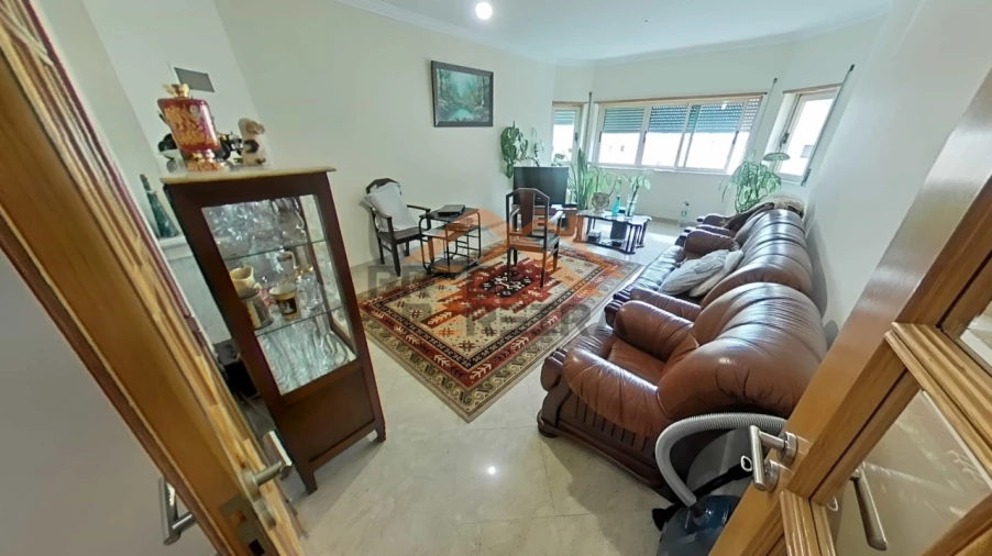 Apartamento T3 para Venda em Ramada e Caneças Foto 7