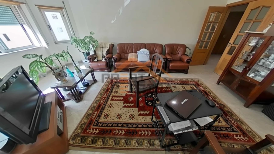 Apartamento T3 para Venda em Ramada e Caneças Foto 4