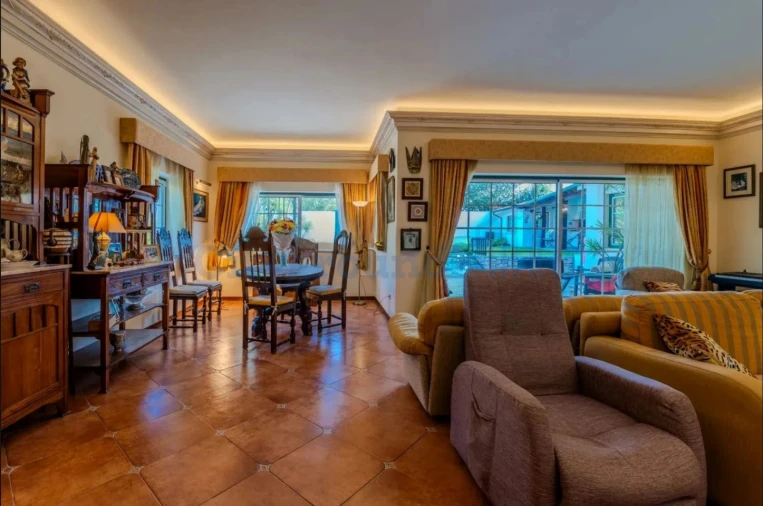 Moradia T10 para Venda em Louriçal Foto 20