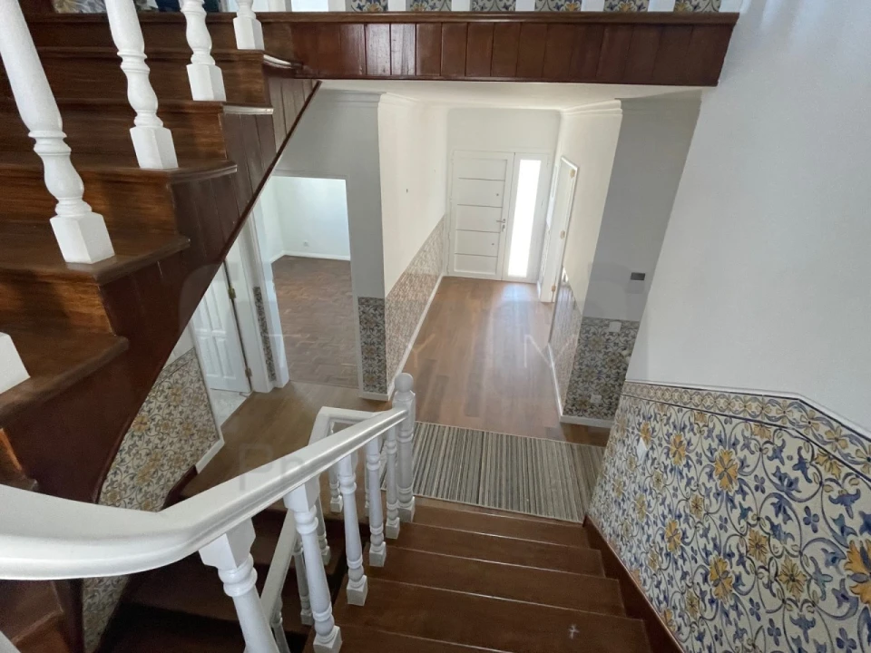 Moradia T6 para Venda em São João Baptista e Santa Maria dos Olivais Foto 14