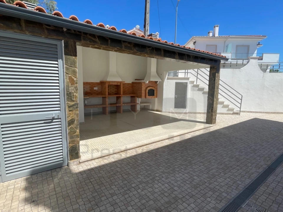 Moradia T6 para Venda em São João Baptista e Santa Maria dos Olivais Foto 30