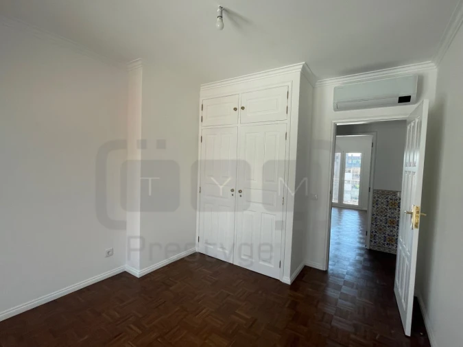 Moradia T6 para Venda em São João Baptista e Santa Maria dos Olivais Foto 10