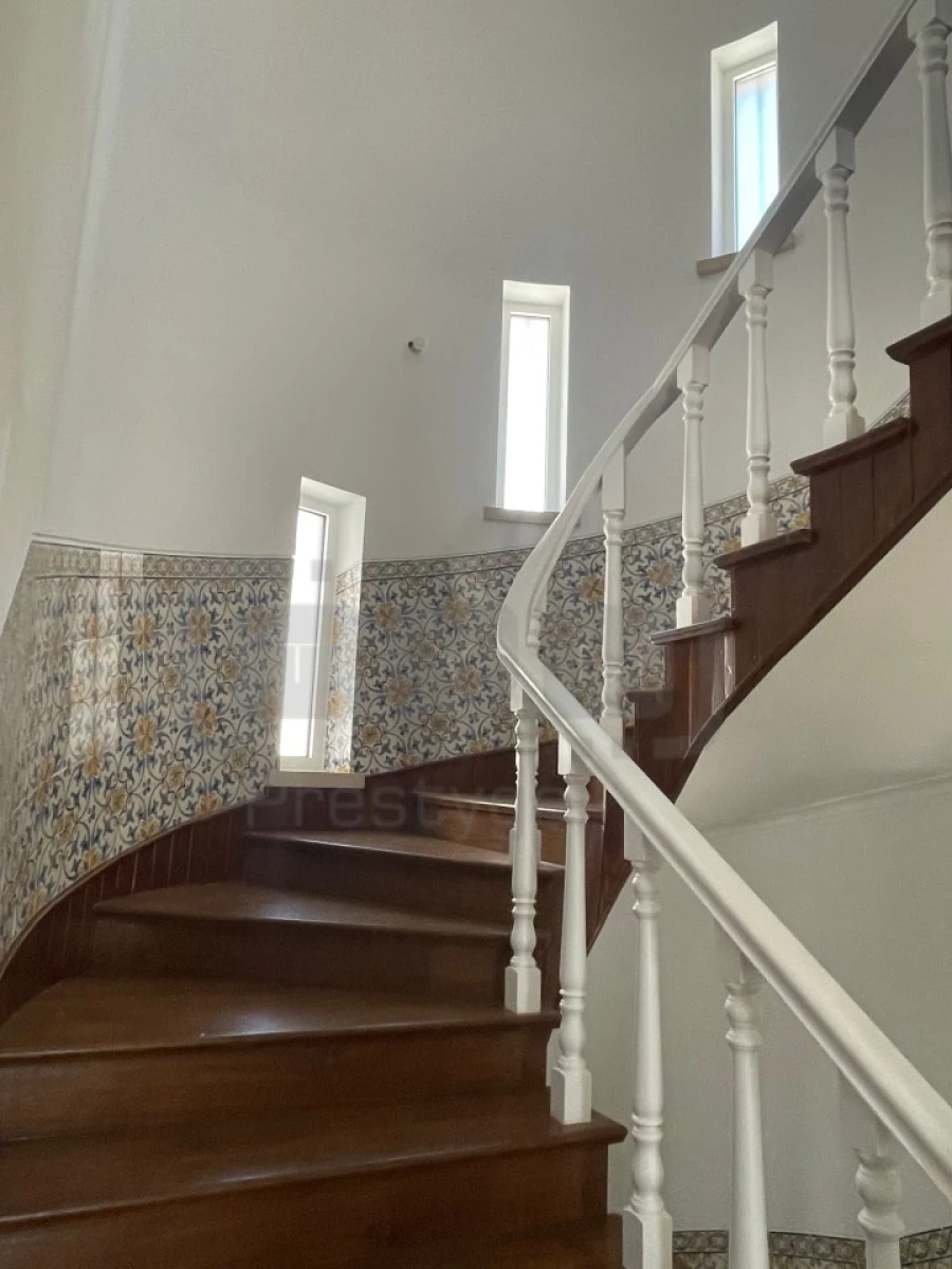 Moradia T6 para Venda em São João Baptista e Santa Maria dos Olivais Foto 19