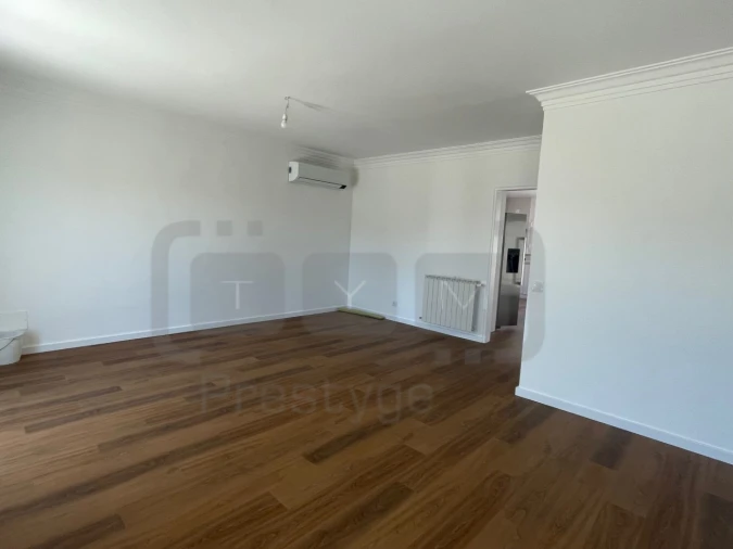 Moradia T6 para Venda em São João Baptista e Santa Maria dos Olivais Foto 12