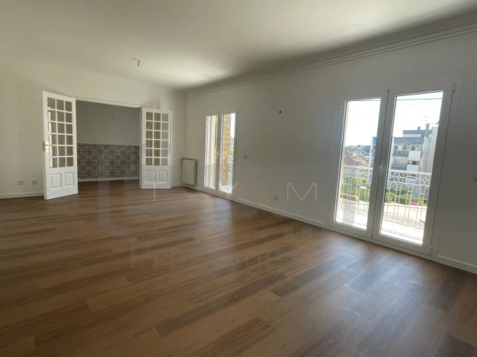 Moradia T6 para Venda em São João Baptista e Santa Maria dos Olivais Foto 11