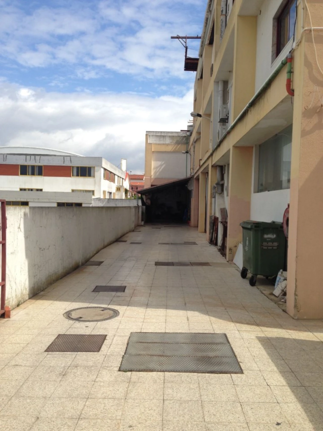 Prédio para Venda em Laranjeiro e Feijó Foto 4