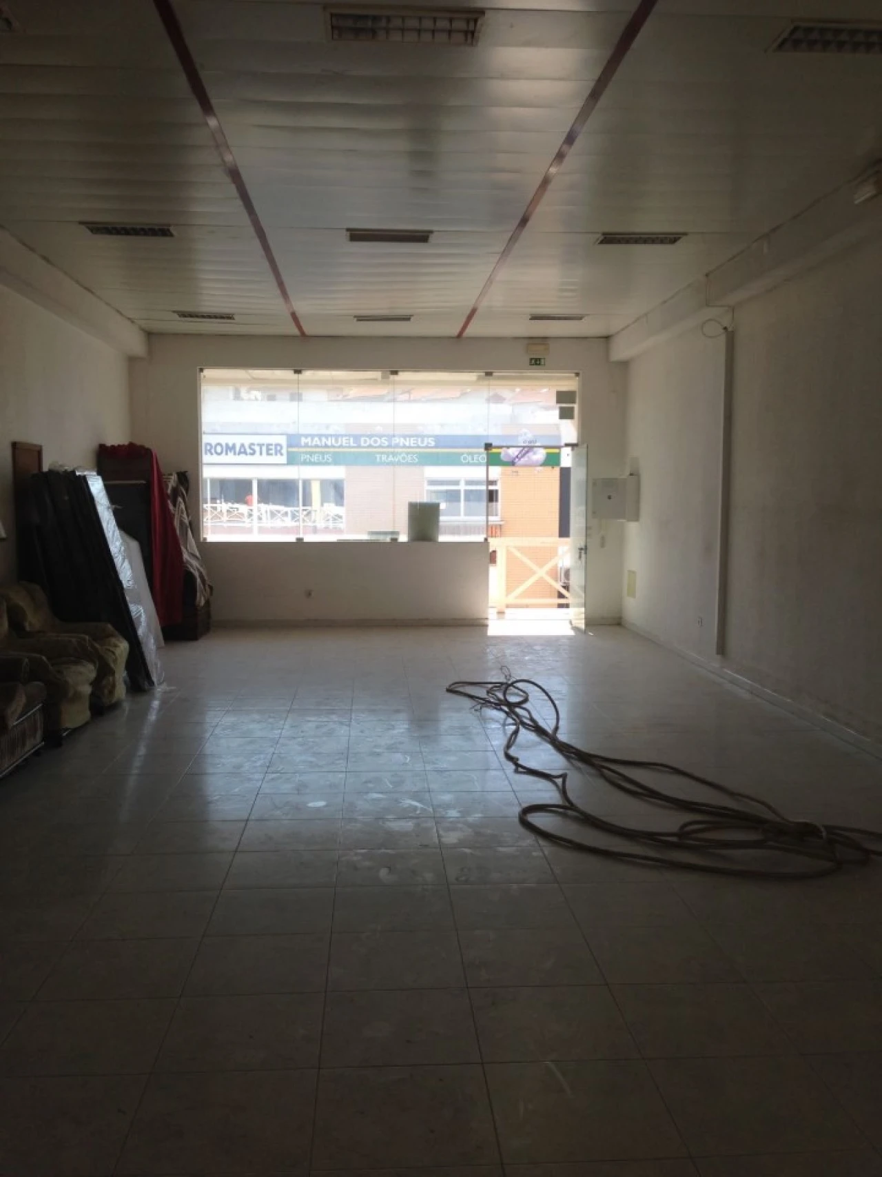 Prédio para Venda em Laranjeiro e Feijó Foto 10