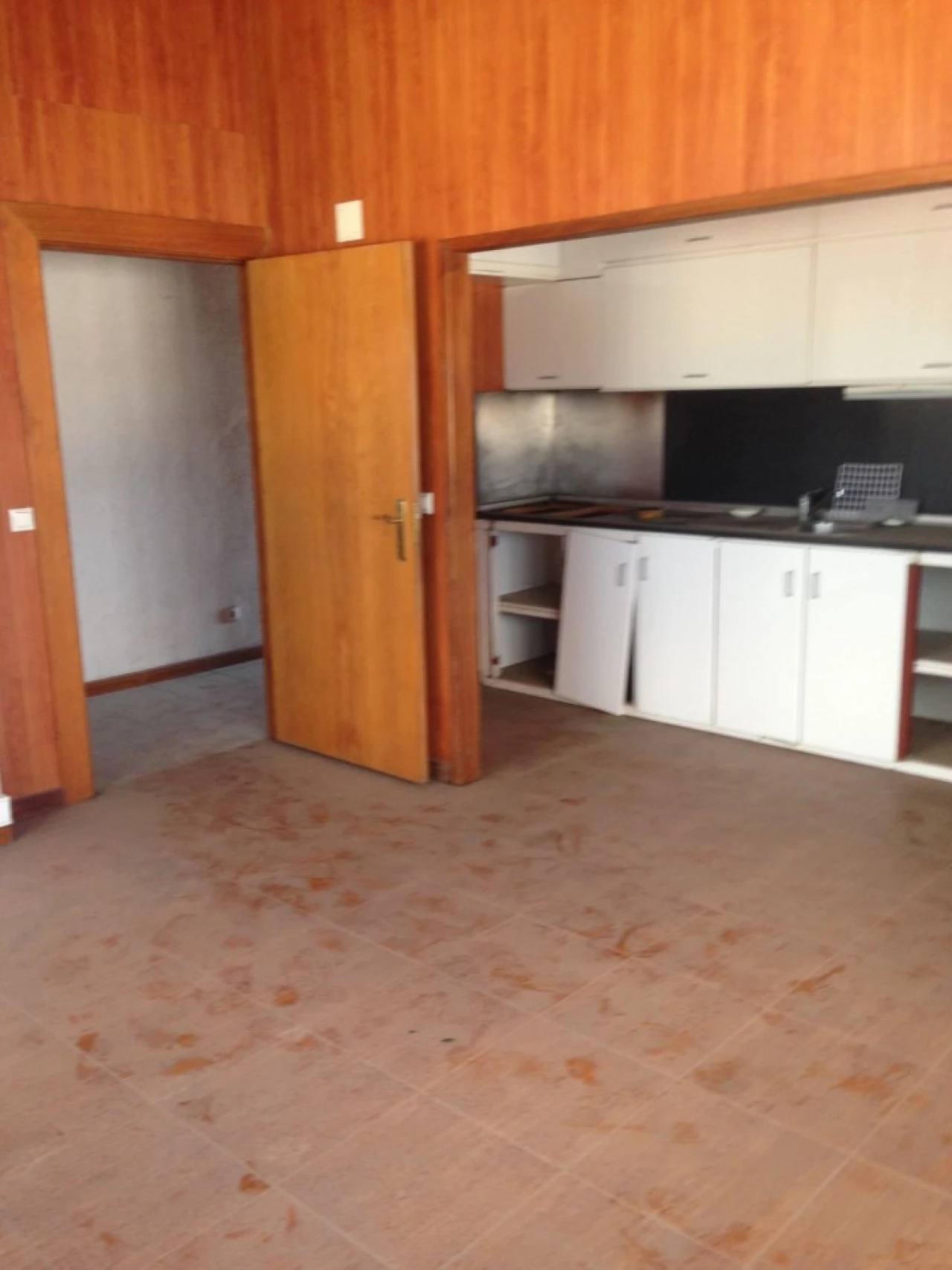 Prédio para Venda em Laranjeiro e Feijó Foto 13