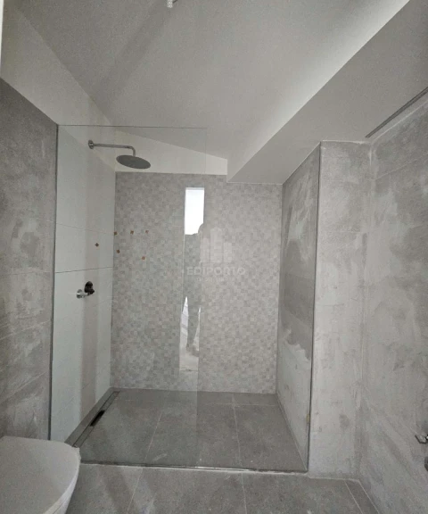 Apartamento T2 para Venda em Cedofeita, Santo Ildefonso, Sé, Miragaia, São Nicolau e Vitória