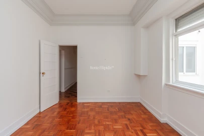 Apartamento T4 para Venda em Santo António