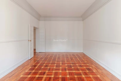 Apartamento T4 para Venda em Santo António