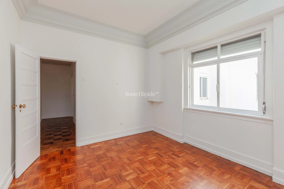 Apartamento T4 para Venda em Santo António Foto 21