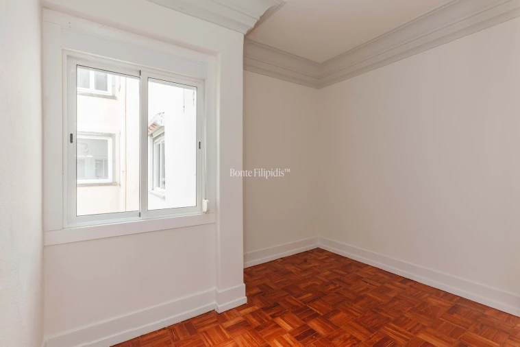 Apartamento T4 para Venda em Santo António Foto 16