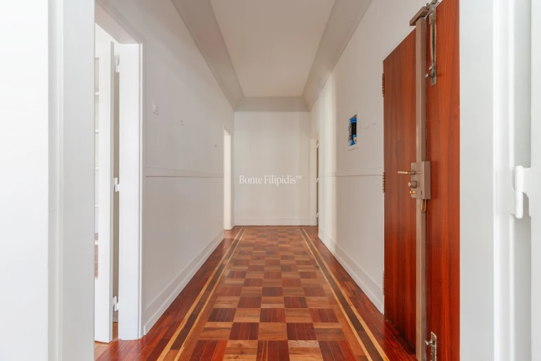 Apartamento T4 para Venda em Santo António Foto 5