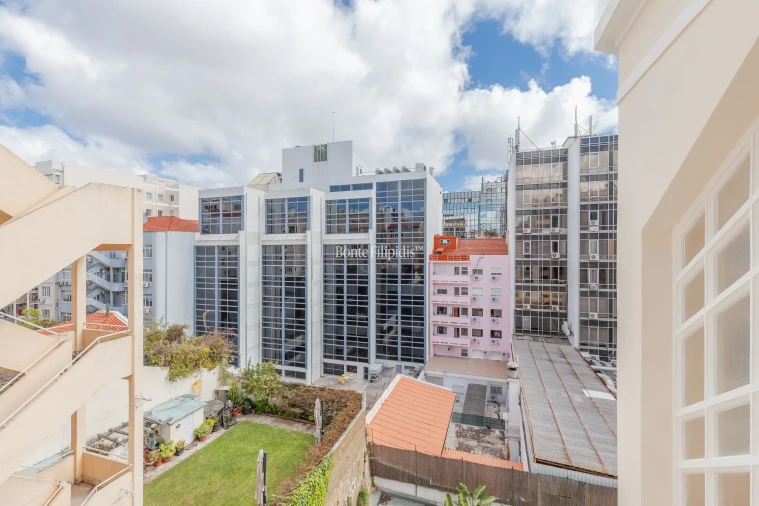 Apartamento T4 para Venda em Santo António Foto 33