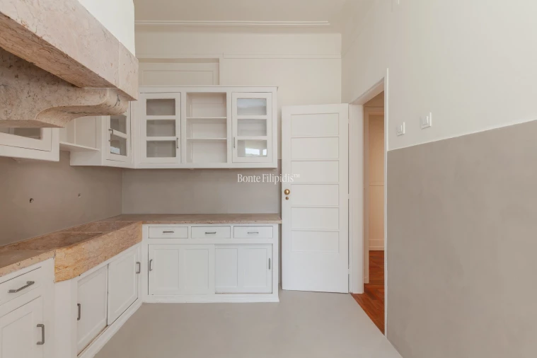 Apartamento T4 para Venda em Santo António Foto 4