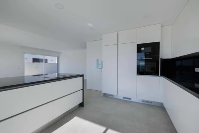 Moradia T3 para Venda em Mexilhoeira Grande