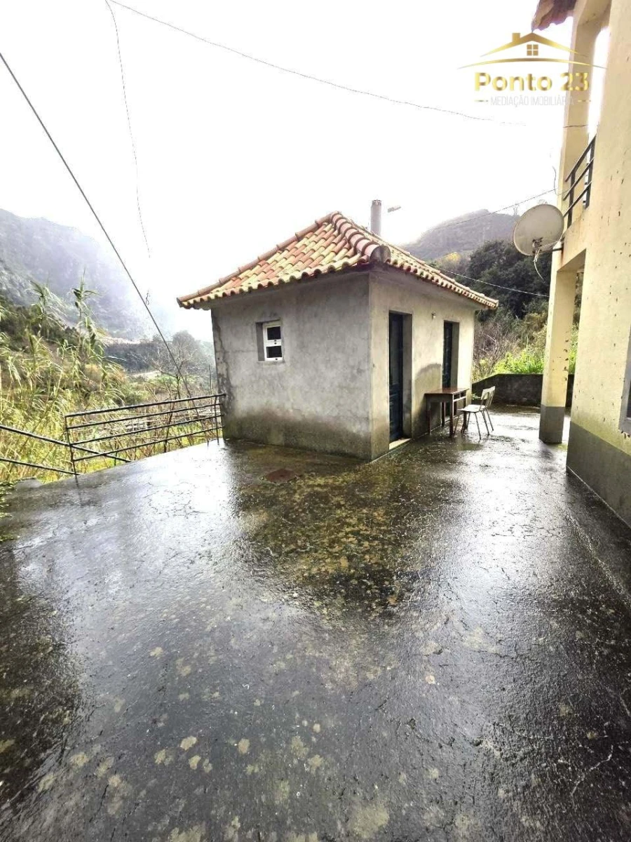 Moradia T3 para Venda em Curral das Freiras Foto 17