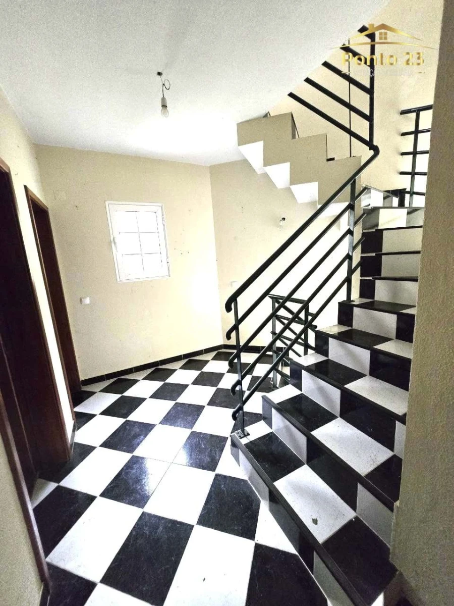 Moradia T3 para Venda em Curral das Freiras Foto 14