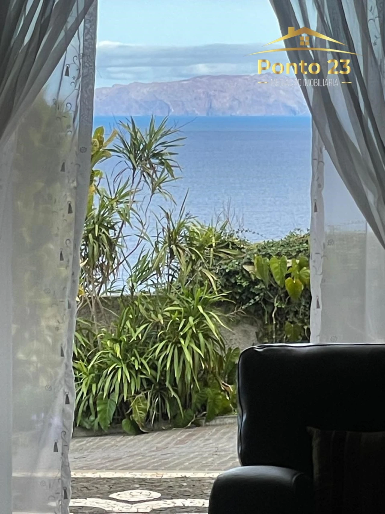 Moradia T4 para Venda em Santa Cruz Foto 8