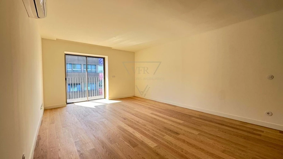 Apartamento T2 para Venda em Santo António Foto 20