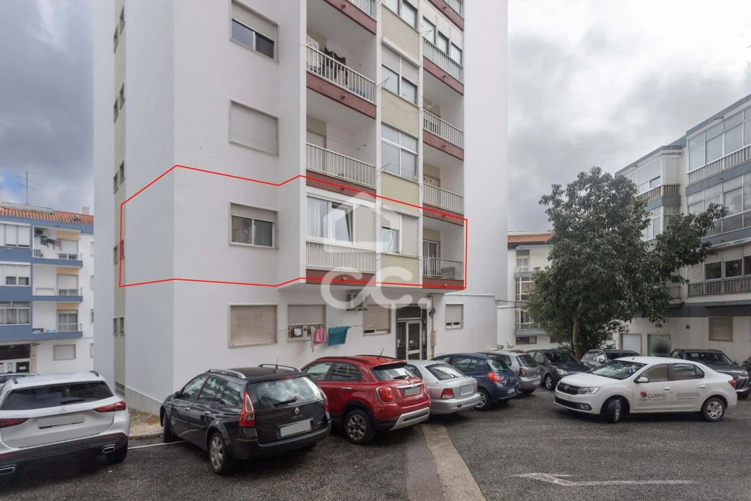 Apartamento T2 para Venda em Odivelas Foto 18