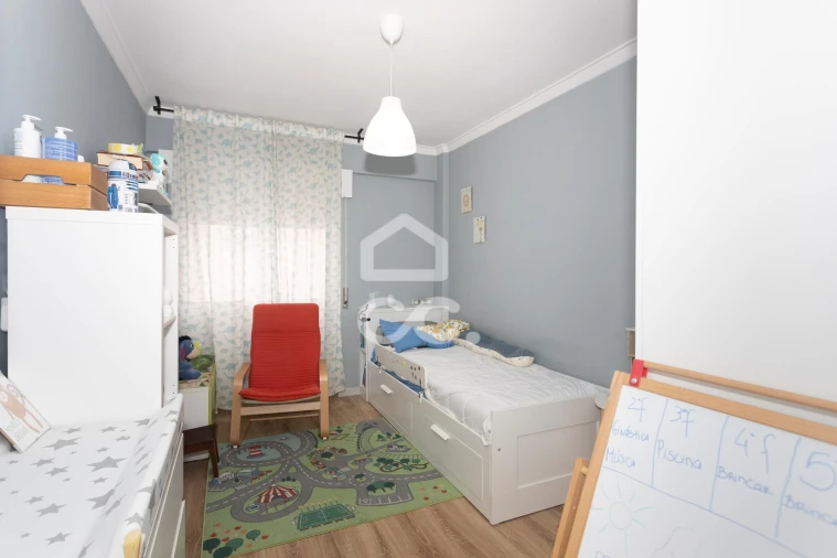 Apartamento T2 para Venda em Odivelas Foto 5