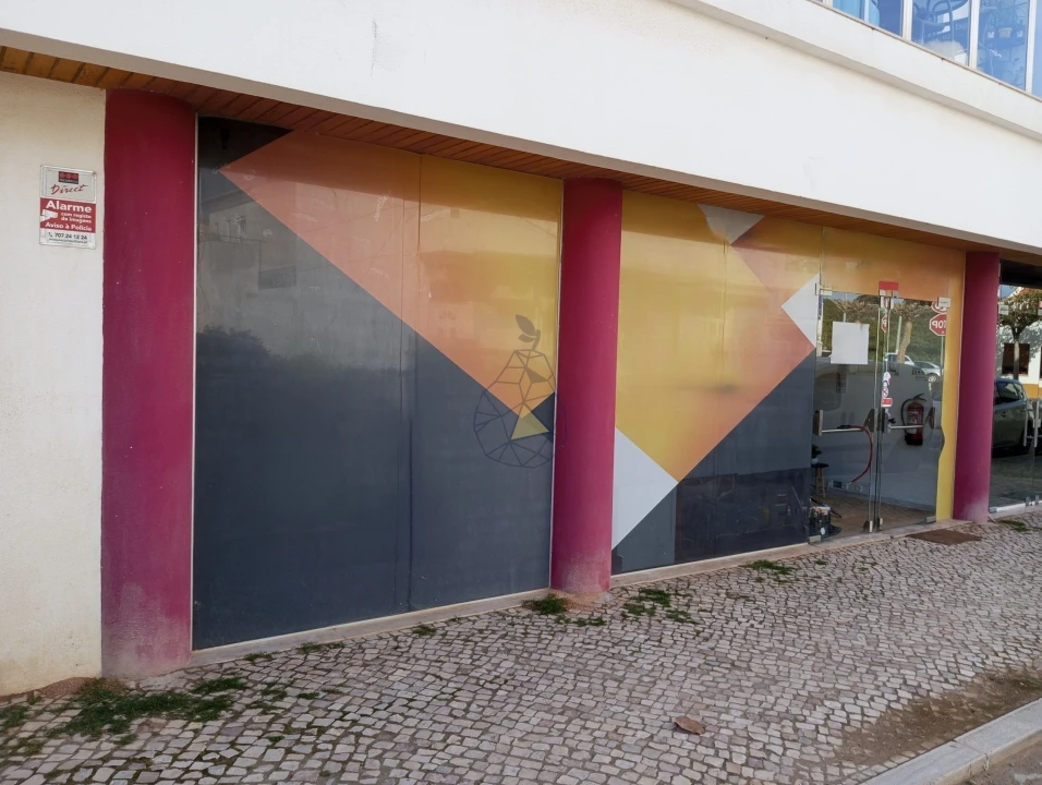 Negócio para Venda em Guia Foto 3