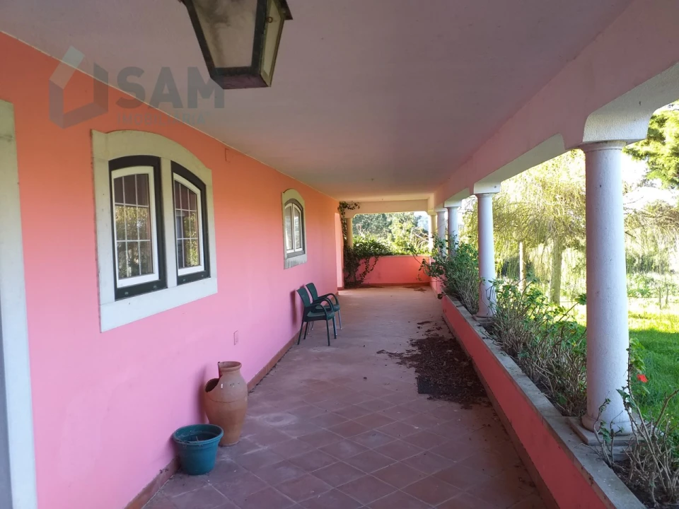 Moradia T6 para Venda em Santa Maria, São Pedro e Sobral da Lagoa Foto 10