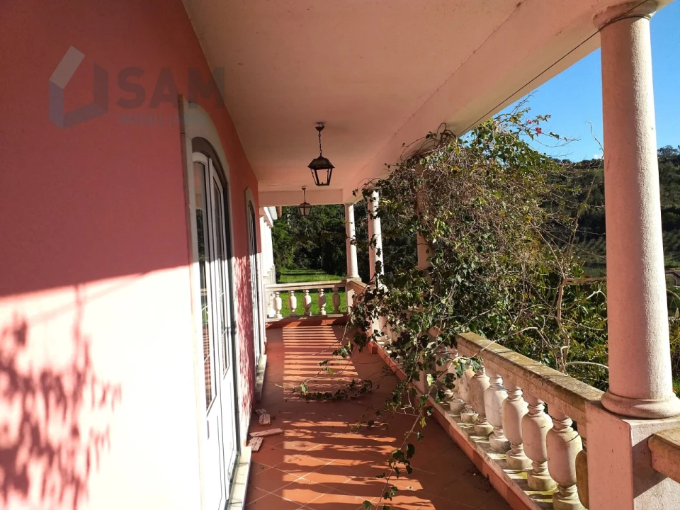 Moradia T6 para Venda em Santa Maria, São Pedro e Sobral da Lagoa Foto 43