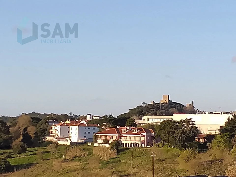 Moradia T6 para Venda em Santa Maria, São Pedro e Sobral da Lagoa Foto 52