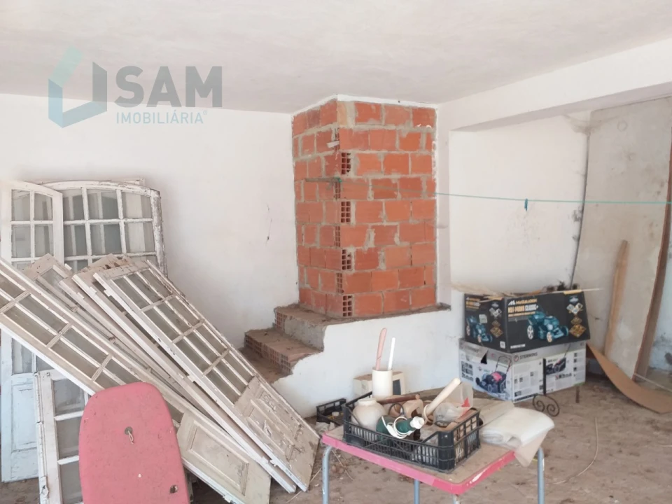 Moradia T6 para Venda em Santa Maria, São Pedro e Sobral da Lagoa Foto 47