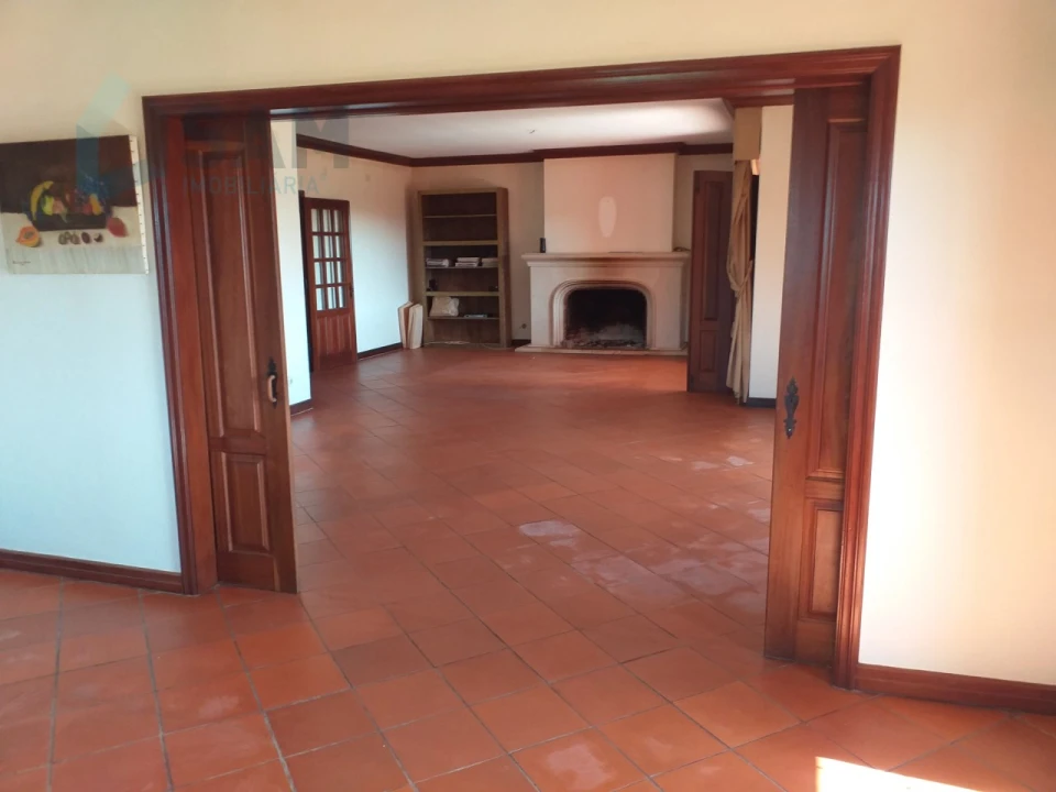 Moradia T6 para Venda em Santa Maria, São Pedro e Sobral da Lagoa Foto 23